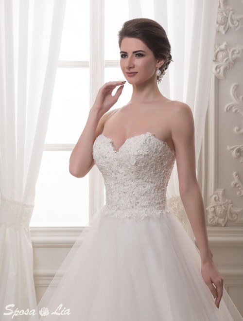 https://sposa-lia.com/images/stories/virtuemart/product/021(1).jpg