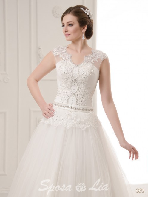 https://sposa-lia.com/images/stories/virtuemart/product/091-(2).jpg