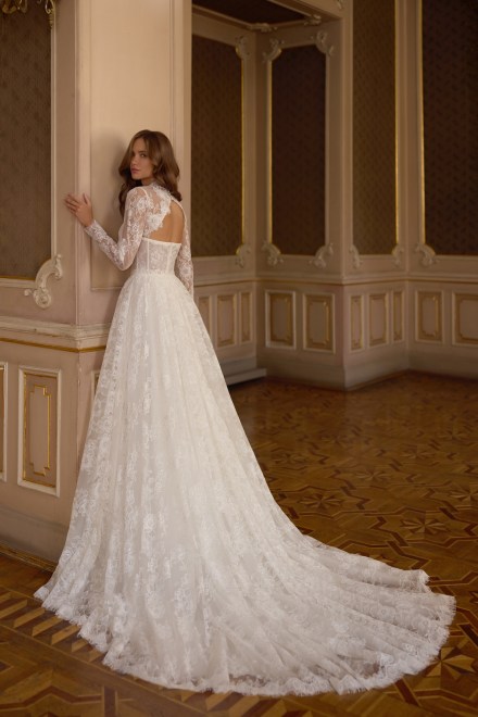 https://sposa-lia.com/images/stories/virtuemart/product/19_marilyn_03.jpg
