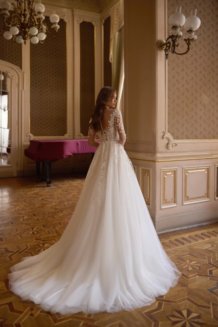 https://sposa-lia.com/images/stories/virtuemart/product/20_josie_03.jpg