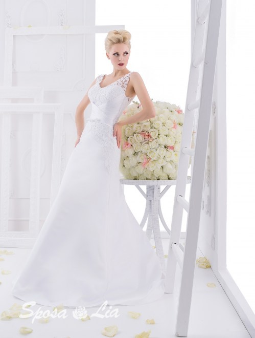Wedding dress 042 587-12