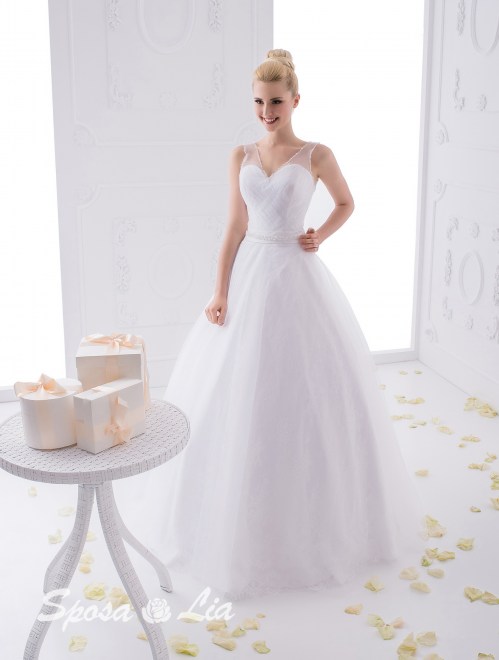 https://sposa-lia.com/images/stories/virtuemart/product/594-25.jpg