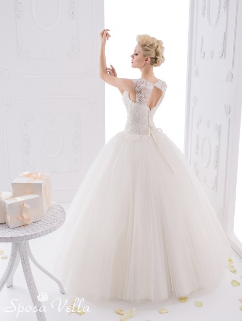 https://sposa-lia.com/images/stories/virtuemart/product/595-27.jpg
