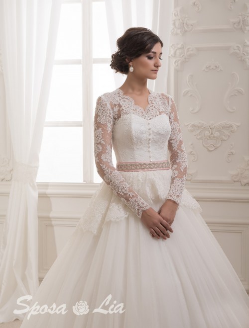https://sposa-lia.com/images/stories/virtuemart/product/723-jn-(2).jpg