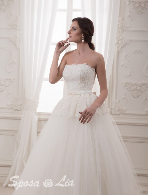 https://sposa-lia.com/images/stories/virtuemart/product/724-jn-(2).jpg