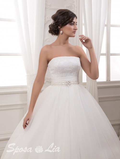 https://sposa-lia.com/images/stories/virtuemart/product/727-jn-(3).jpg