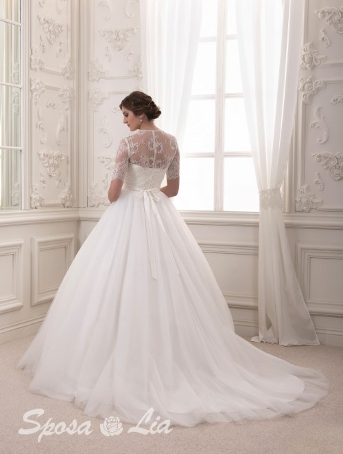 https://sposa-lia.com/images/stories/virtuemart/product/728-jn-(3).jpg