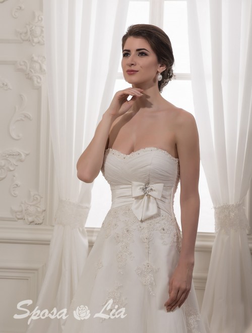 https://sposa-lia.com/images/stories/virtuemart/product/870-gi-(2).jpg