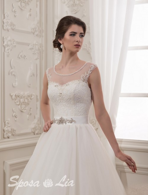 https://sposa-lia.com/images/stories/virtuemart/product/872-gi-(2).jpg