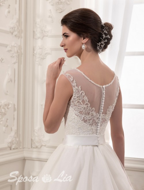 https://sposa-lia.com/images/stories/virtuemart/product/872-gi-(4).jpg