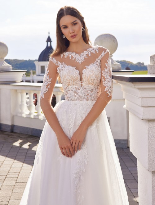 https://sposa-lia.com/images/stories/virtuemart/product/Daria(2).jpg