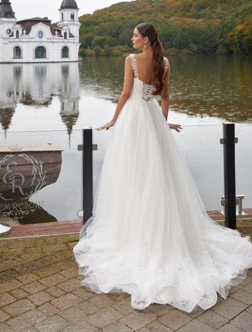 https://sposa-lia.com/images/stories/virtuemart/product/Edesia(3).jpg