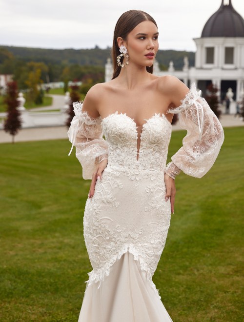 https://sposa-lia.com/images/stories/virtuemart/product/Gabrielle(2).jpg