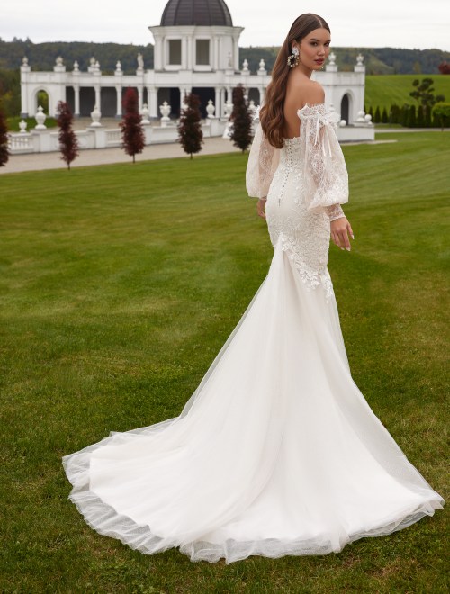https://sposa-lia.com/images/stories/virtuemart/product/Gabrielle(3).jpg