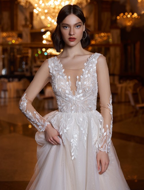https://sposa-lia.com/images/stories/virtuemart/product/Ivana(2).jpg