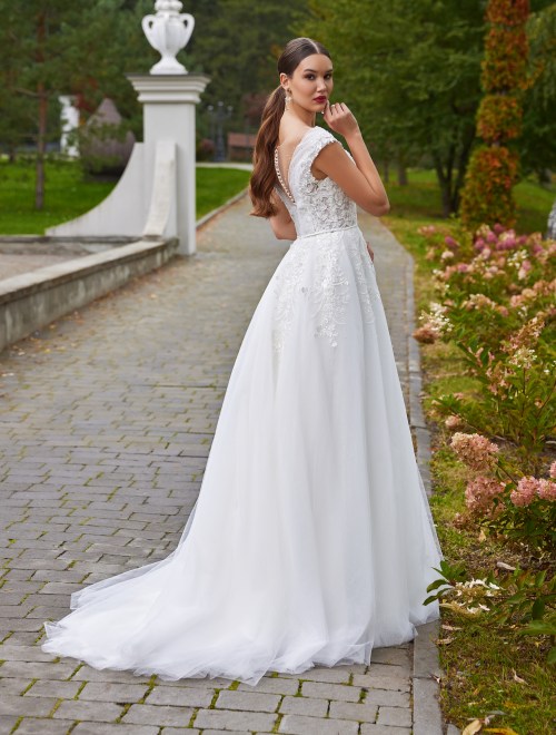 https://sposa-lia.com/images/stories/virtuemart/product/Matilda(3).jpg