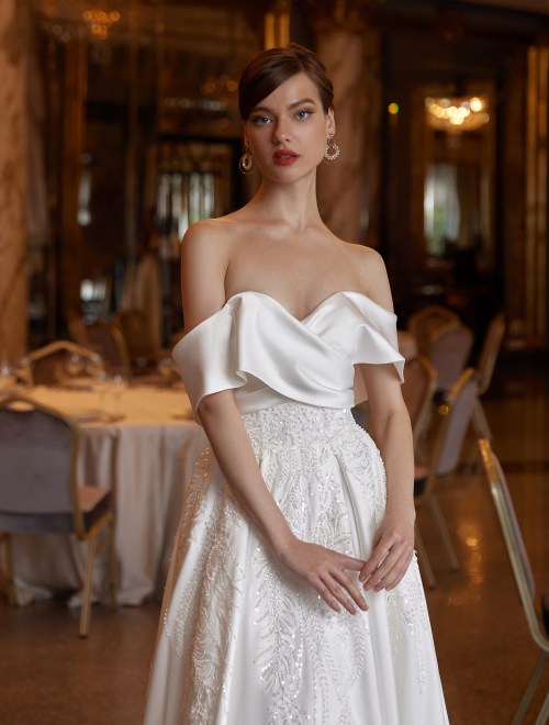 https://sposa-lia.com/images/stories/virtuemart/product/Mira(2).jpg