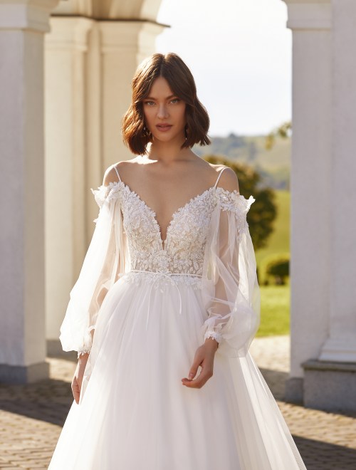 https://sposa-lia.com/images/stories/virtuemart/product/Olga(2).jpg