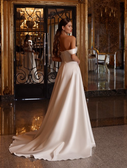 https://sposa-lia.com/images/stories/virtuemart/product/Rossi(3).jpg