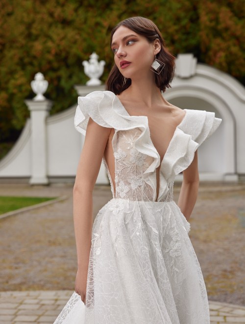 https://sposa-lia.com/images/stories/virtuemart/product/Vincenza(2).jpg