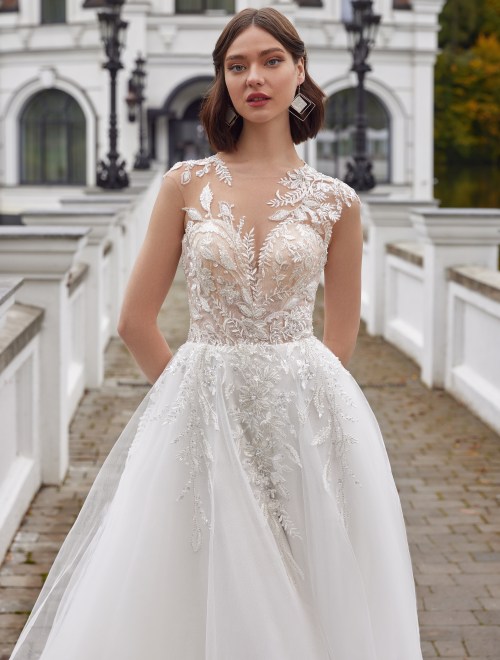 https://sposa-lia.com/images/stories/virtuemart/product/Viviana(2).jpg