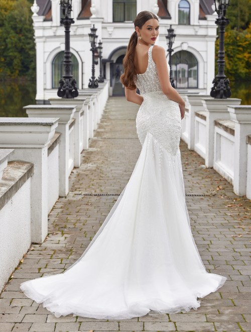 https://sposa-lia.com/images/stories/virtuemart/product/Vlada(3).jpg